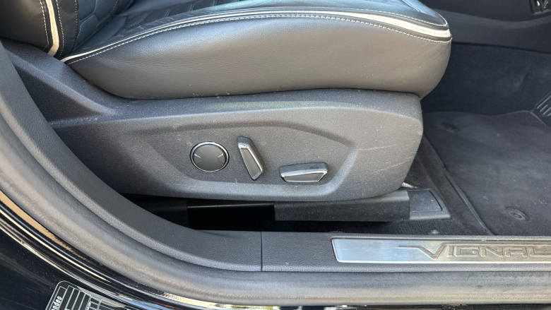 Ford Mondeo Vignale 2.0 TDCi 180 4dr Diesel Saloon